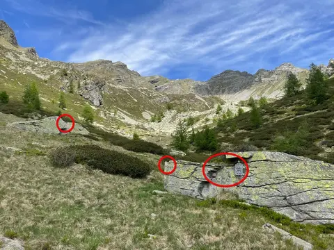 I segni da seguire dopo il lago, cerchiati in rosso