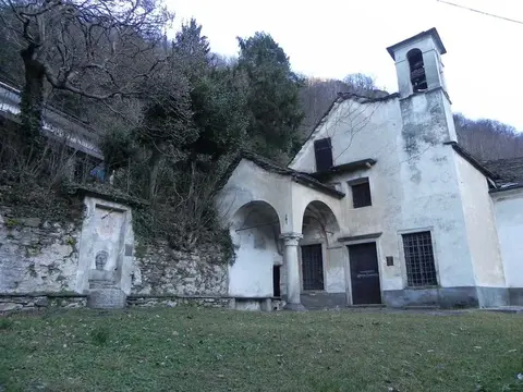 L'oratorio e il prato